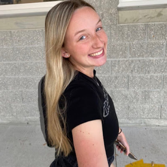 Meet your Posher, Audrey - Picture 1 of 1